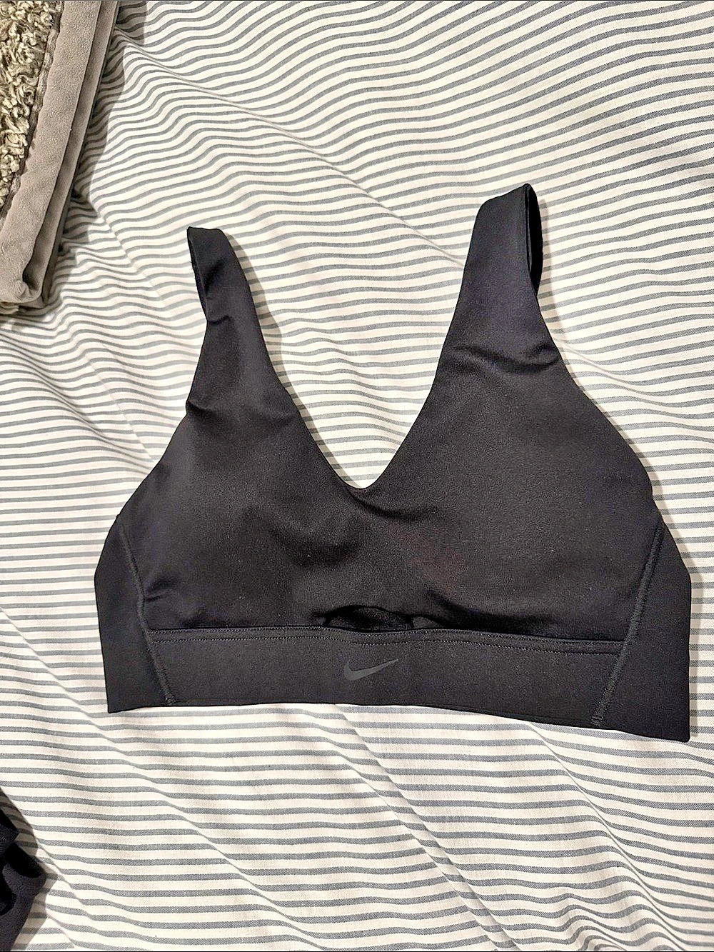 Nike Indy Light-Support Padded V-Neck Sports Bra Black
